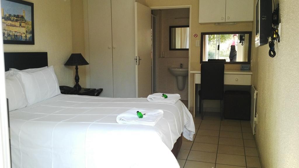 Elizabeth Lodge Boksburg Exteriör bild